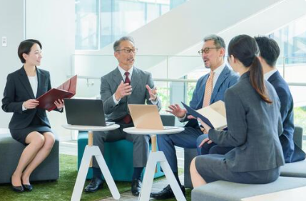 企業